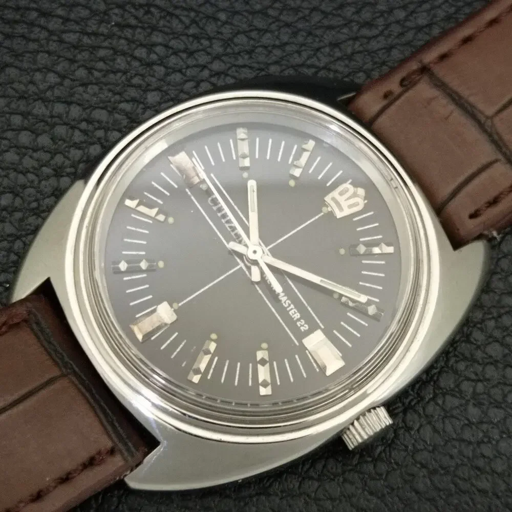 Vintage 1975 Citizen Manual Wound Mens Silver Watch & Silver accents